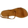 Sandalias planas de color marrón claro para las mujeres
