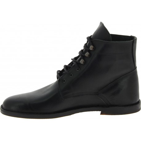 Men's black leather ankle boots handmade in Italy | The leather craftsmen