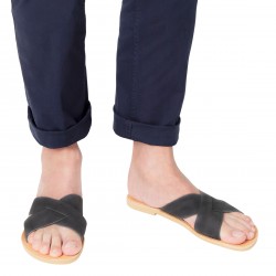 Men's slipper sandals with crossed bands in black nubuck leather