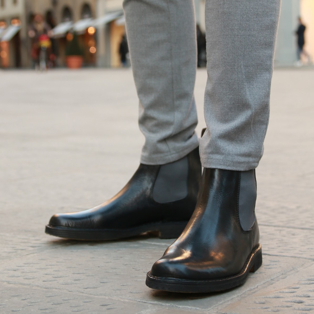 Rundt og rundt Torrent Rund ned Men black leather chelsea boot with natural rubber sole | The leather  craftsmen