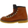 Women's mountain boot in tan leather with crepe sole