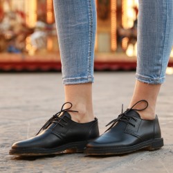 Zapatos bajos para mujer de cuero negro Hecho a mano en Italia