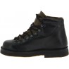 Women's mountain boot in black leather with crepe sole